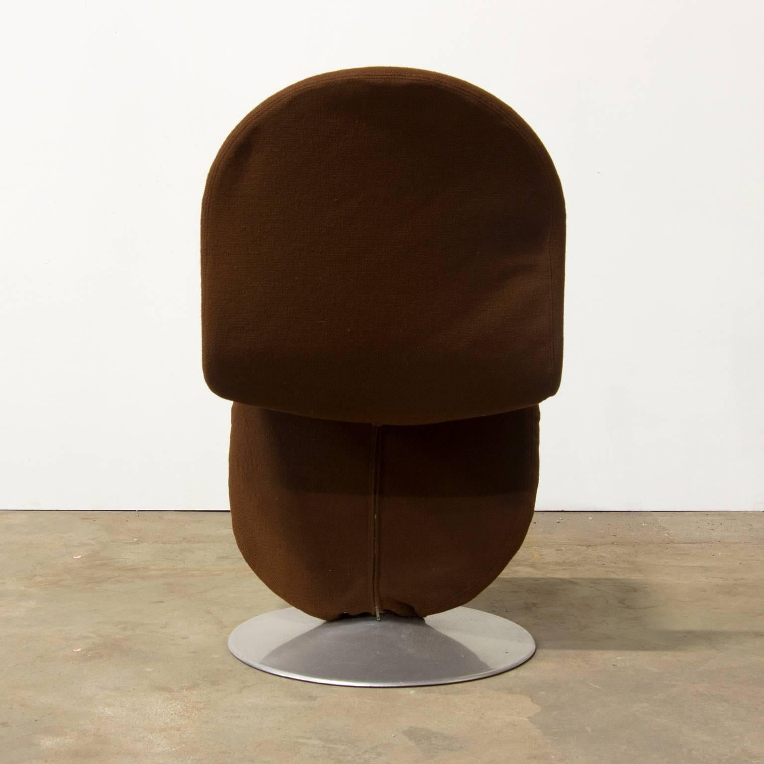 Mid-Century Modern Chaise de salle à manger Verner Panton, série 1-2-3, en tissu marron, 1973 en vente