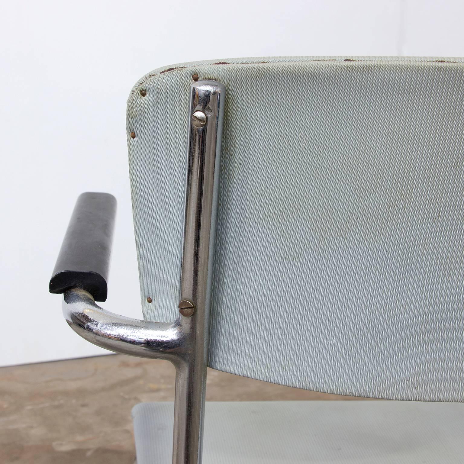 1932, Cor Alons, Hairpin Seat in Chrome and Grey Vinyl For Sale 1