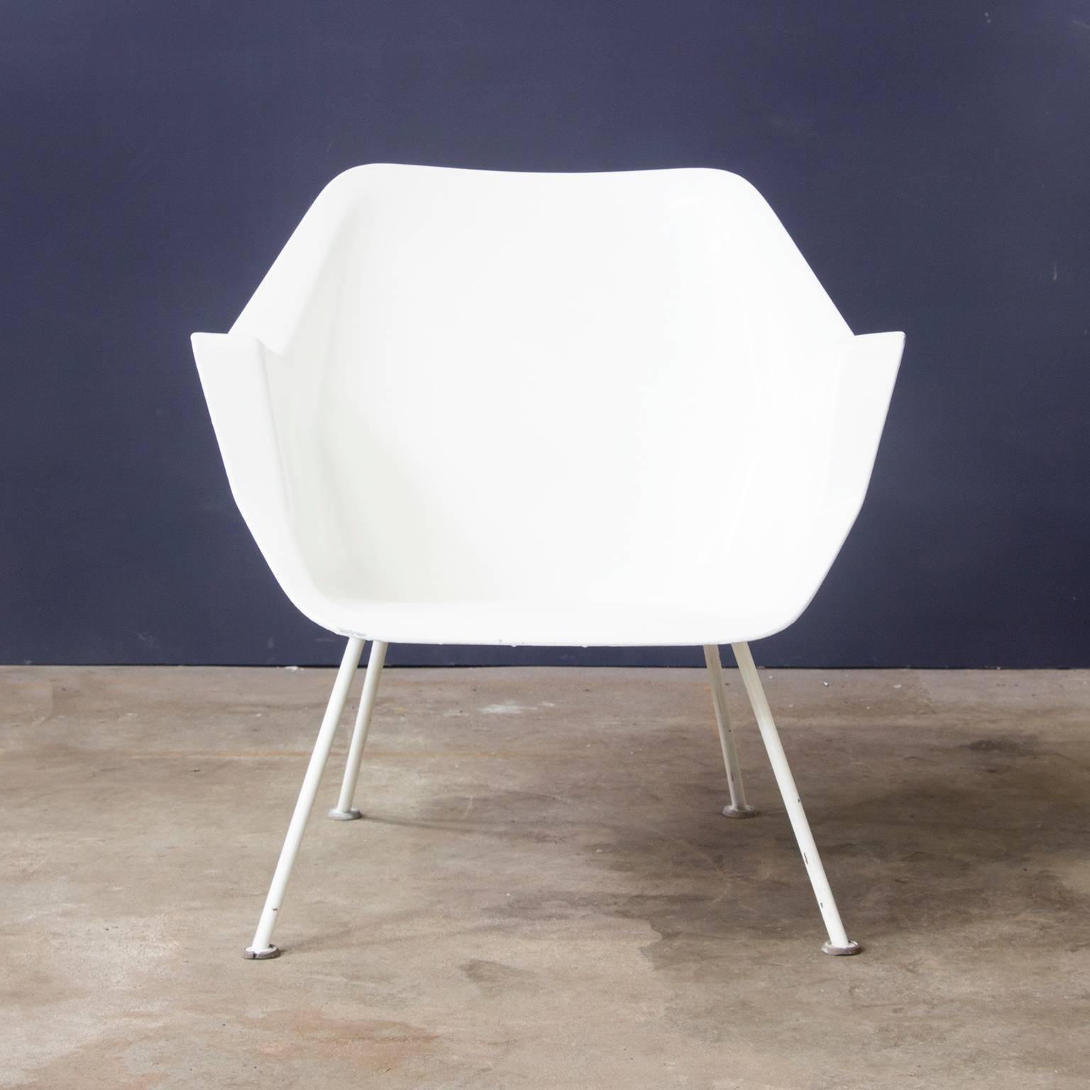 Milieu du XXe siècle 1957, Wim Rietveld/André Cordemeyer, Trois chaises, version 416 de Gispen Holland en vente