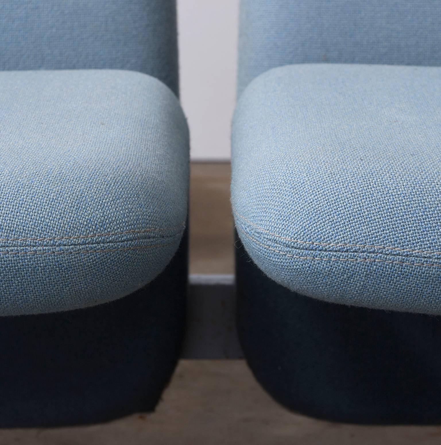 Aluminum 1966, Pierre Paulin, Rare F784, Concorde Three-Seat Couch in Light Blue Fabric