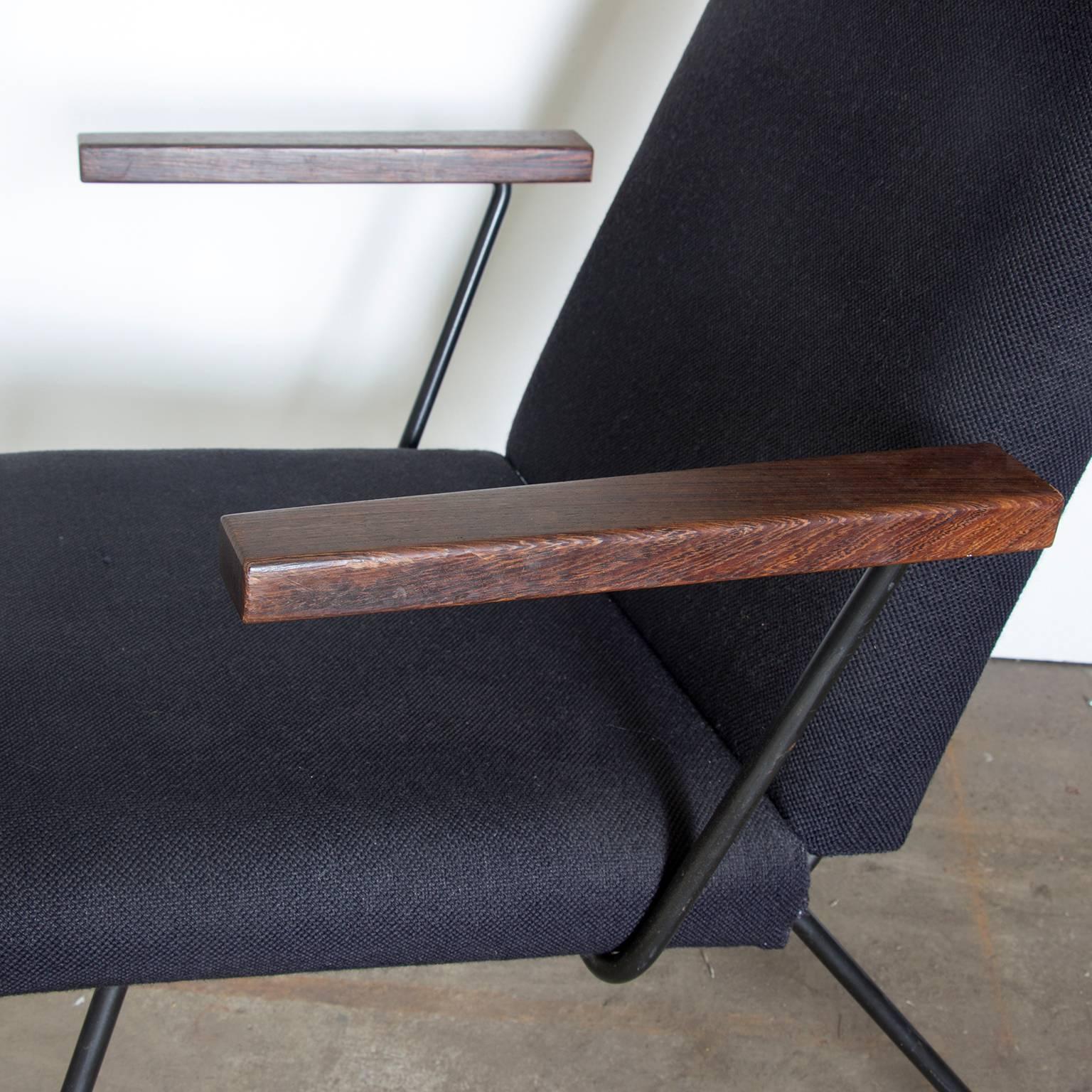 1959, Cordemeyer für Gispen, Easy Chair 1410, Original Dunkelblauer/Schwarzer Stoff (Mitte des 20. Jahrhunderts) im Angebot