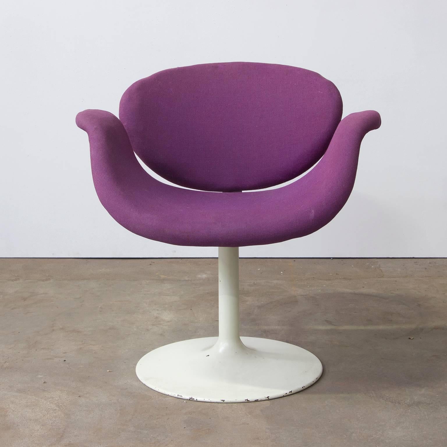 1965, Pierre Paulin for Artifort, Set Very Early Original Base and Purple Fabric In Good Condition In Amsterdam IJMuiden, NL