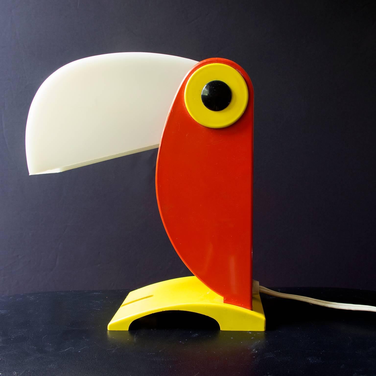 otf toucan lamp