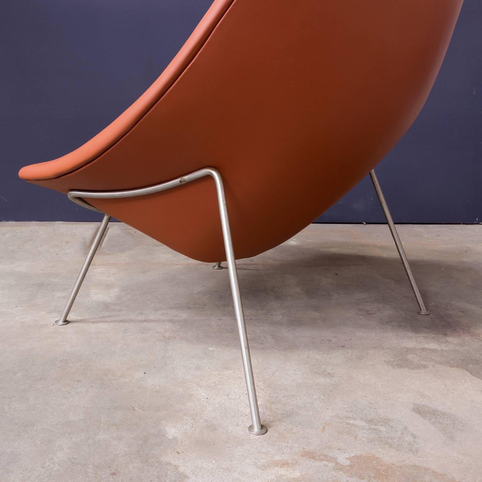 Métal 1959, Pierre Paulin, Large Early Oyster, Easy Chair F157 en cuir Brown en vente