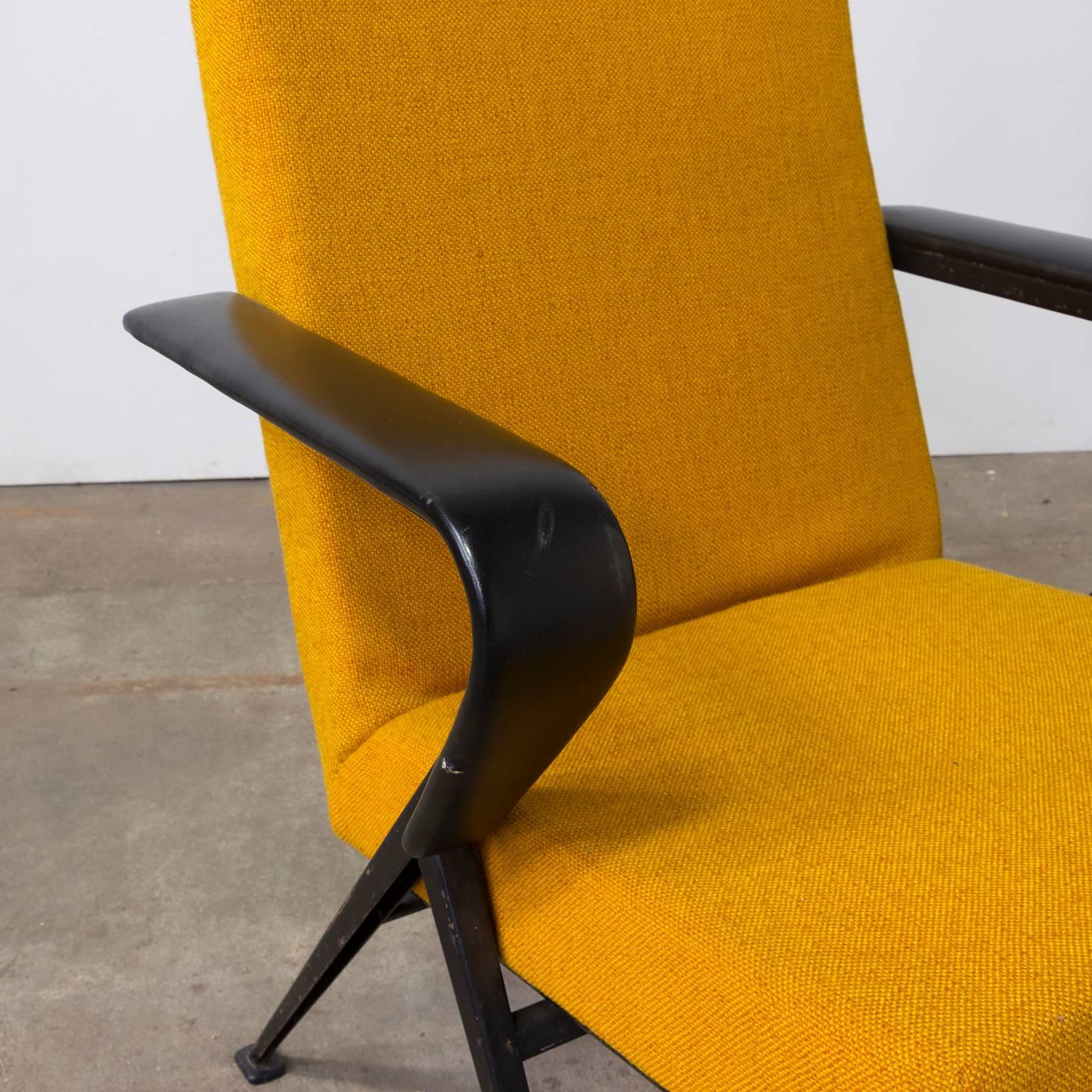 Metal 1969 Friso Kramer, Ahrend de Cirkel Repose Lounge Armchair New Yellow Upholstery For Sale