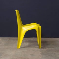 Chaise organique en plastique jaune, rare, vers 1970