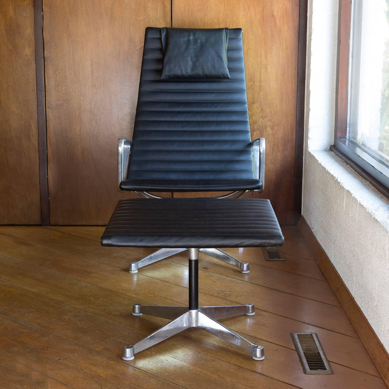 1958, Ray & Charles Eames für Herman Miller, Loungesessel EA 124 + EA 125 im Zustand „Gut“ im Angebot in Amsterdam IJMuiden, NL