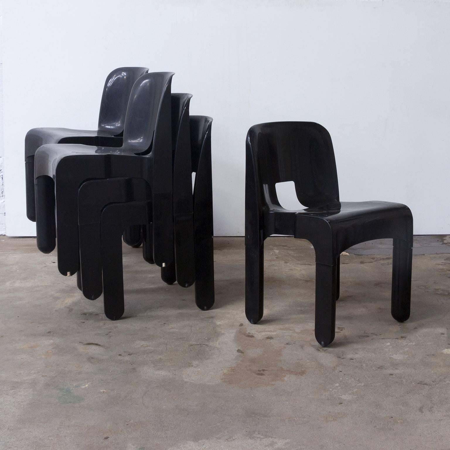Three Kartel plastic chairs in black. Traces of wear like scratches (see picture #8). One of the plastic legs will fall off when the chair when you lift the chair, but can still be used for sitting and one of the legs has a crack on top, but can