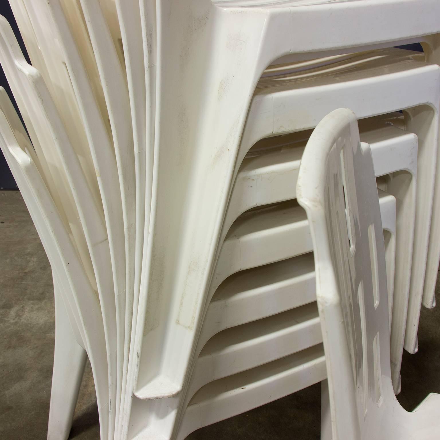 1974, Pierre Paulin, Ten Very Elegant Comfortable Light White Garden Chairs For Sale 1