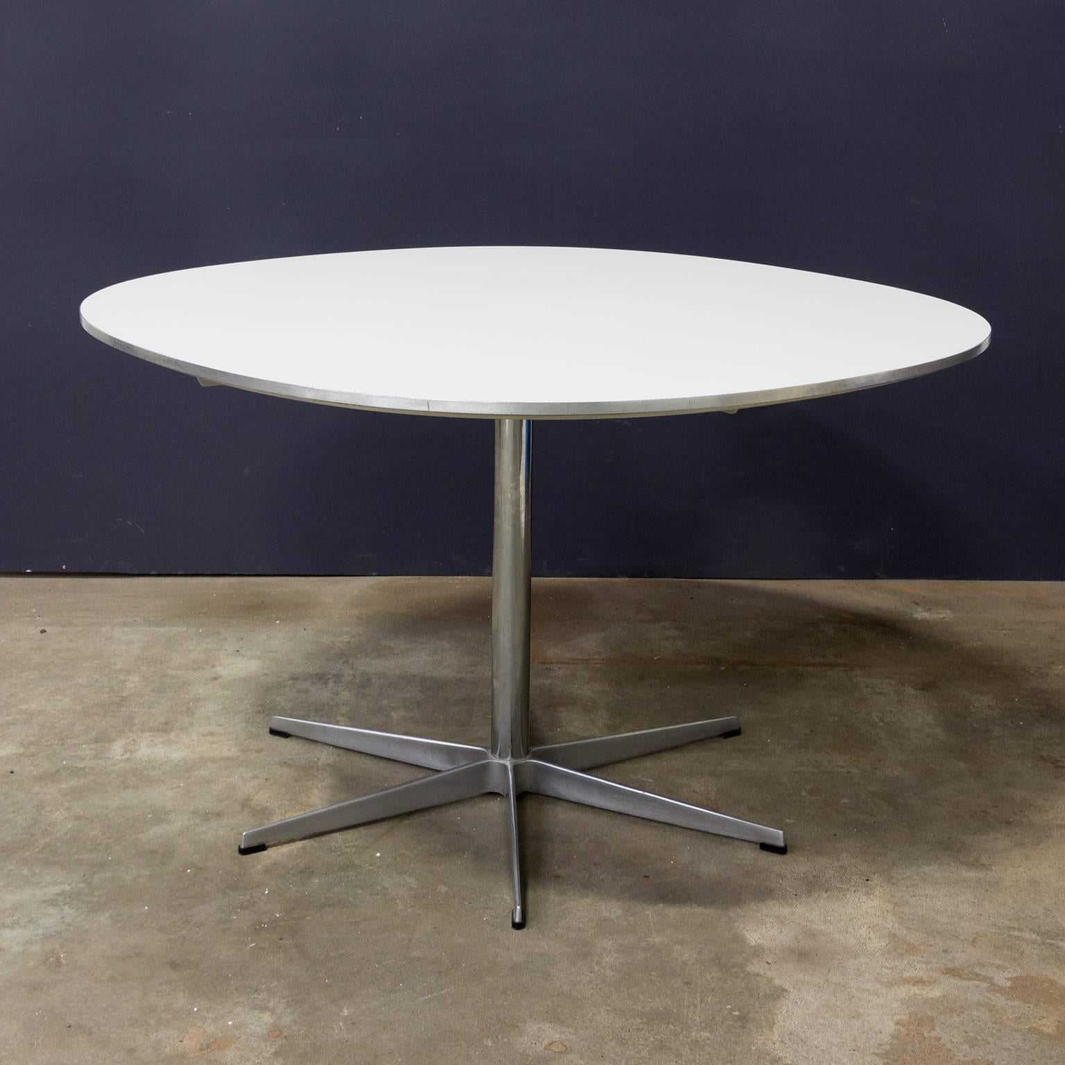 1968 Arne Jacobsen Piet Hein Dining Table Circular Series Six Star Pedestal Base 1