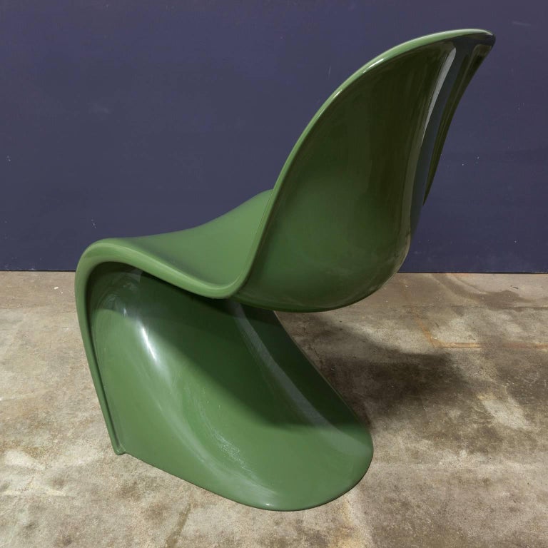 1965, Verner Panton, Stacking Chair, Herman Miller, First Edition in Green In Good Condition For Sale In IJMuiden, NL