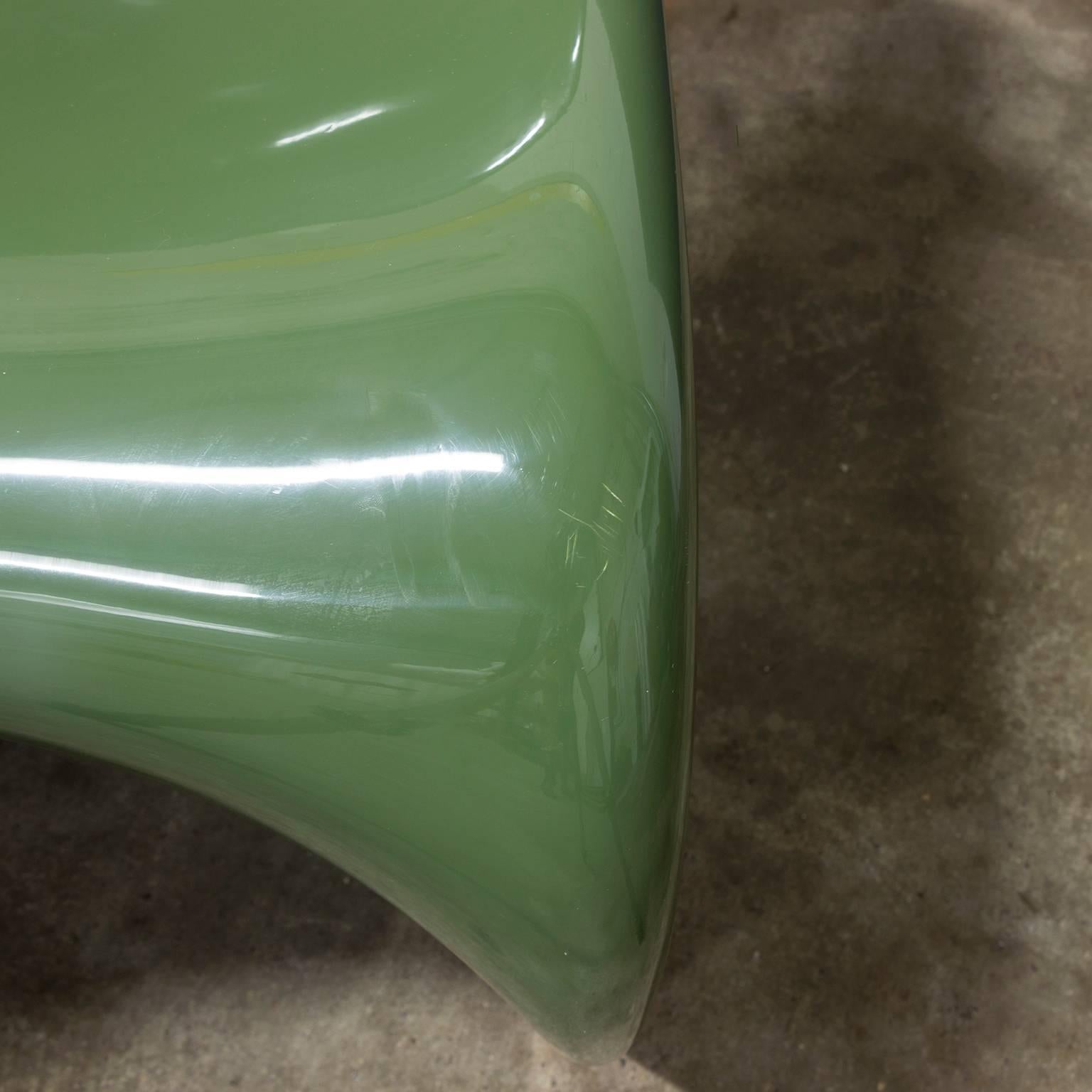 1965, Verner Panton, Stacking Chair, Herman Miller, First Edition in Green In Good Condition In Amsterdam IJMuiden, NL