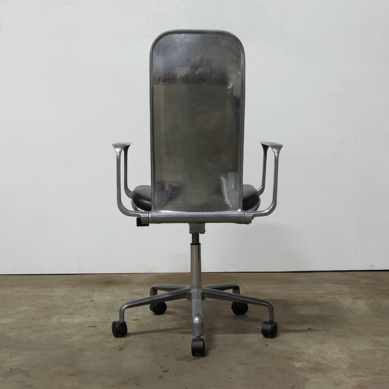 1979, Frederick Scott, Chaise de bureau ergonomique Supporto en aluminium pour Hille Bon état - En vente à Amsterdam IJMuiden, NL