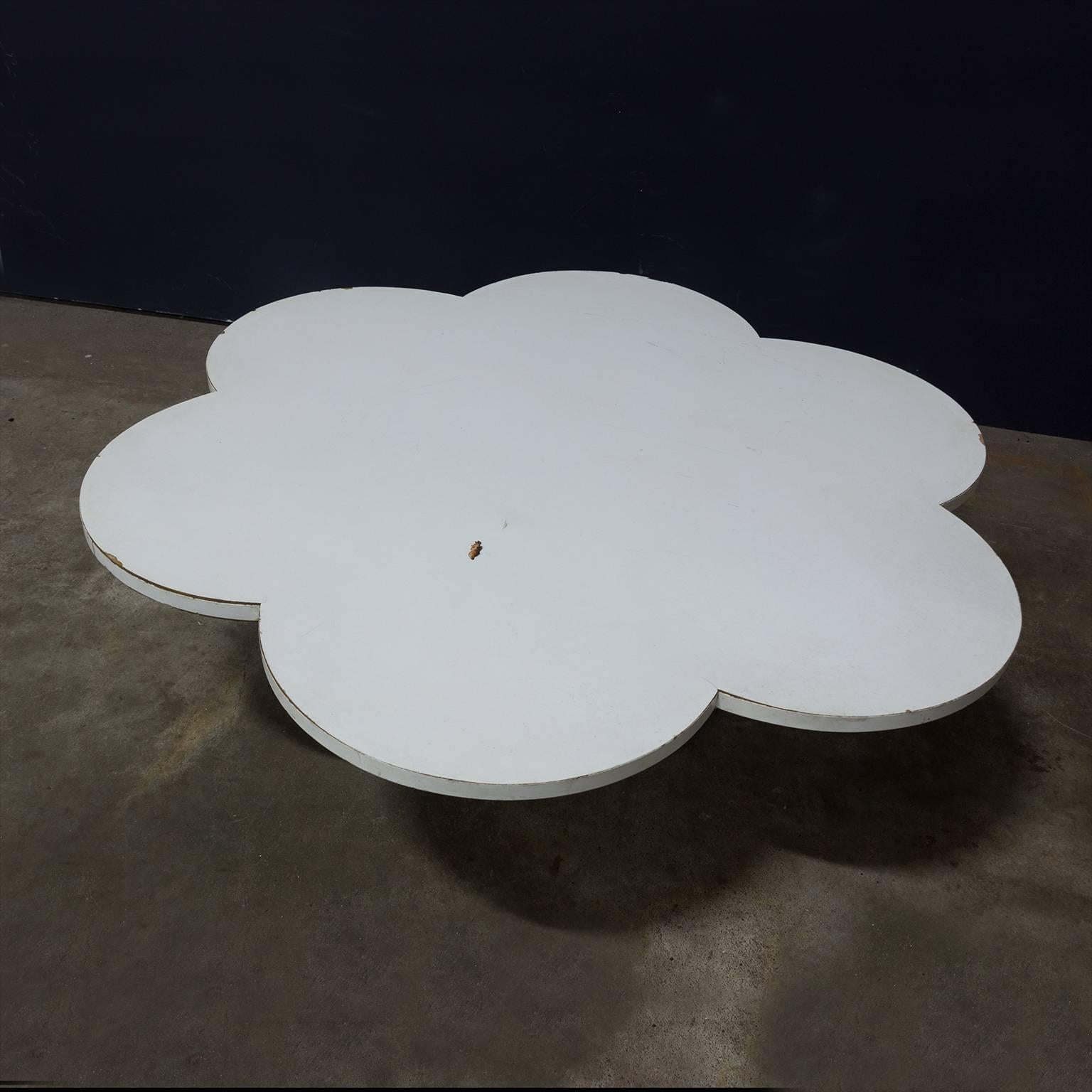 Néerlandais Table basse Pop Art « Le Cloud » en stratifié blanc de Kho Liang Ie pour Artifort, 1960 en vente
