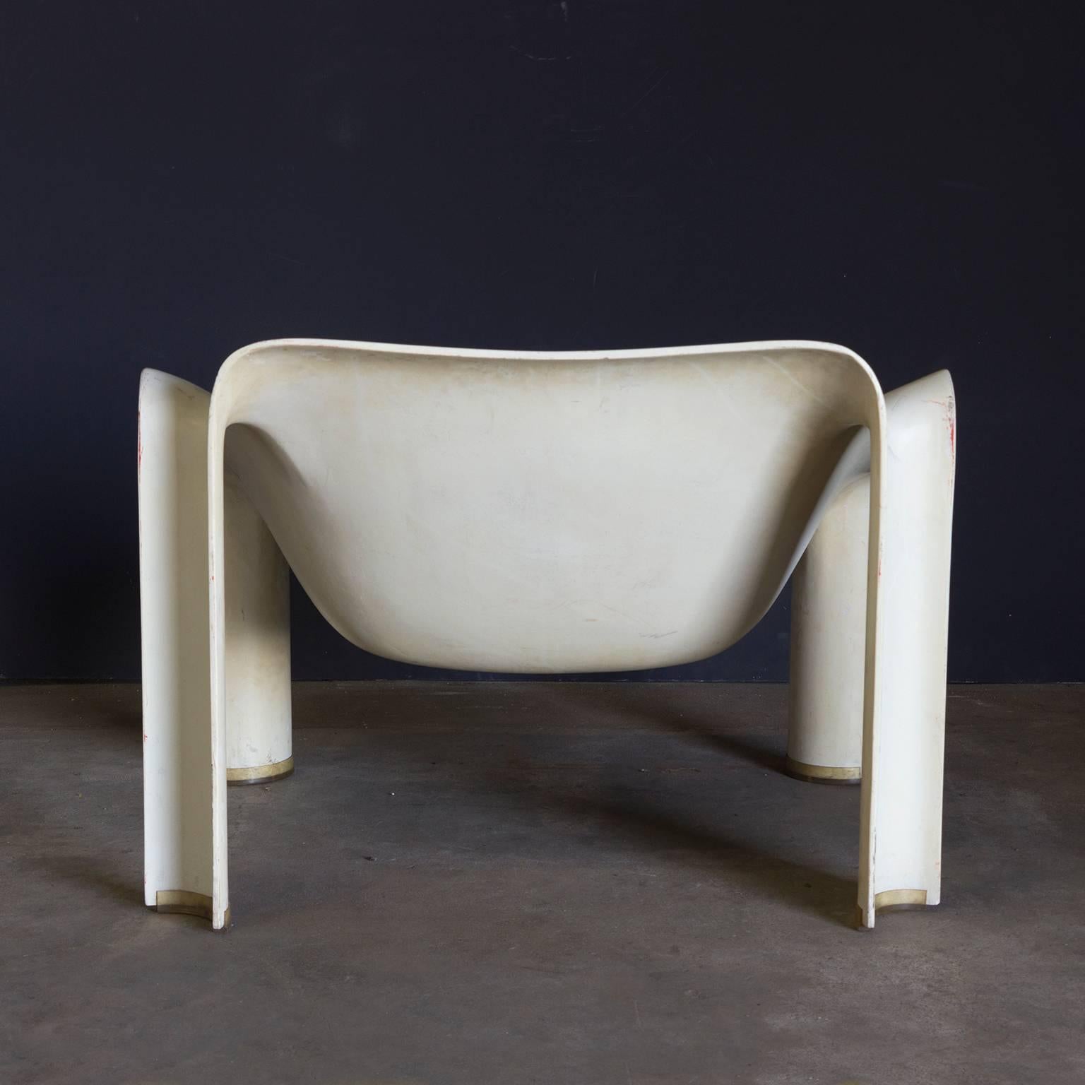 Mid-Century Modern 1963, Pierre Paulin, Early F303 Lounge Chair in Cream / White for Artifort