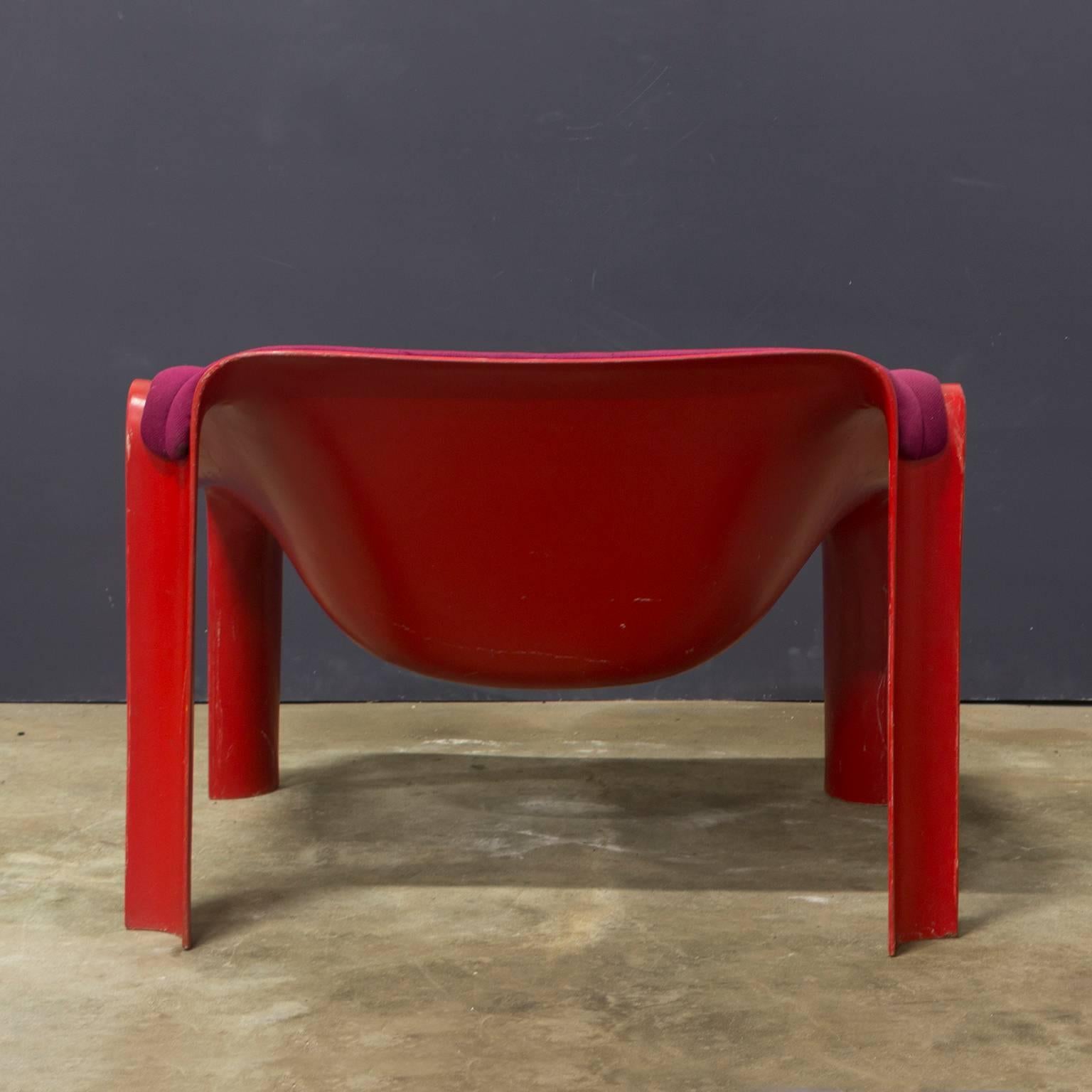 Mid-Century Modern 1963, Pierre Paulin, F303 Lounge Chair in Red with Upholstery for Artifort