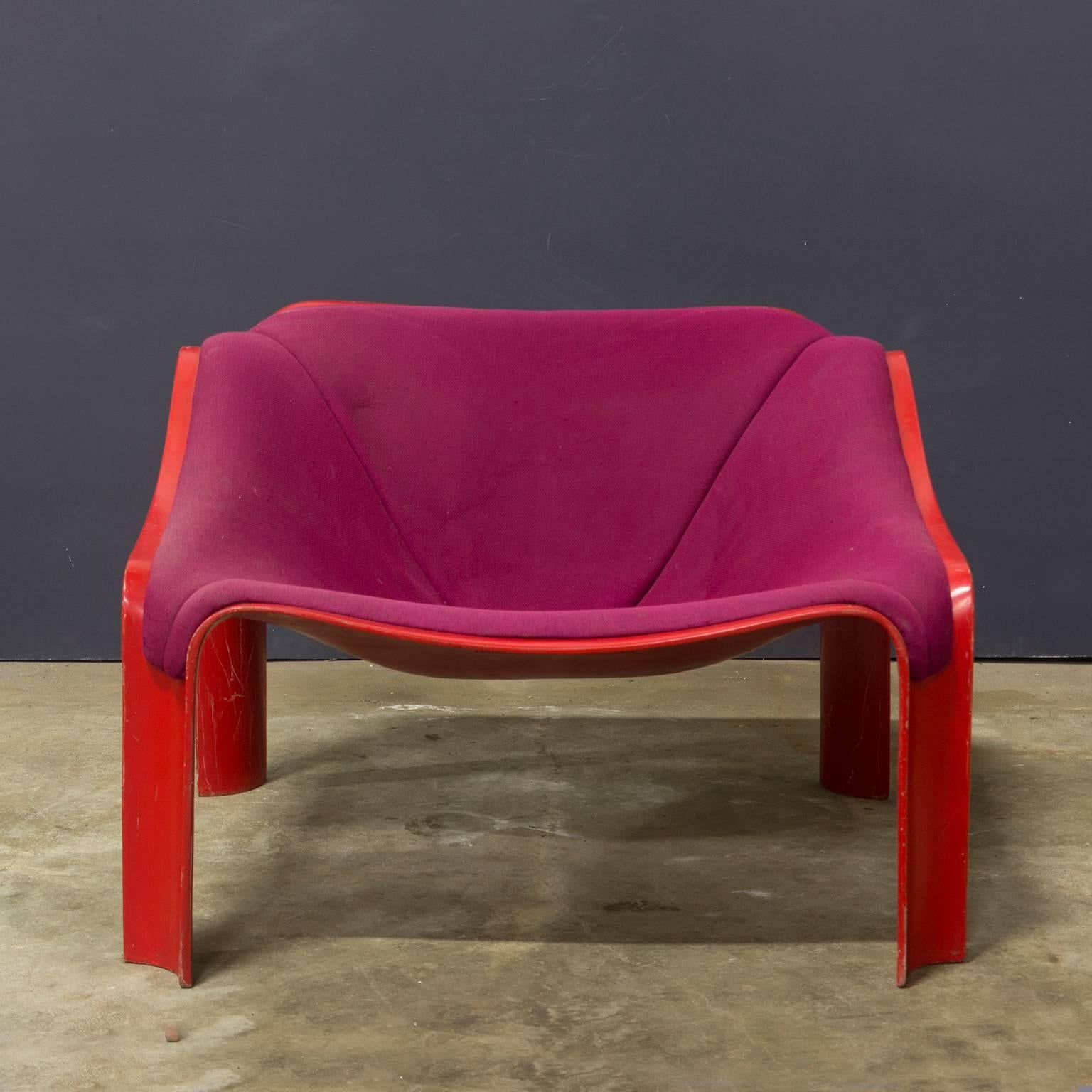 Dutch 1963, Pierre Paulin, F303 Lounge Chair in Red with Upholstery for Artifort