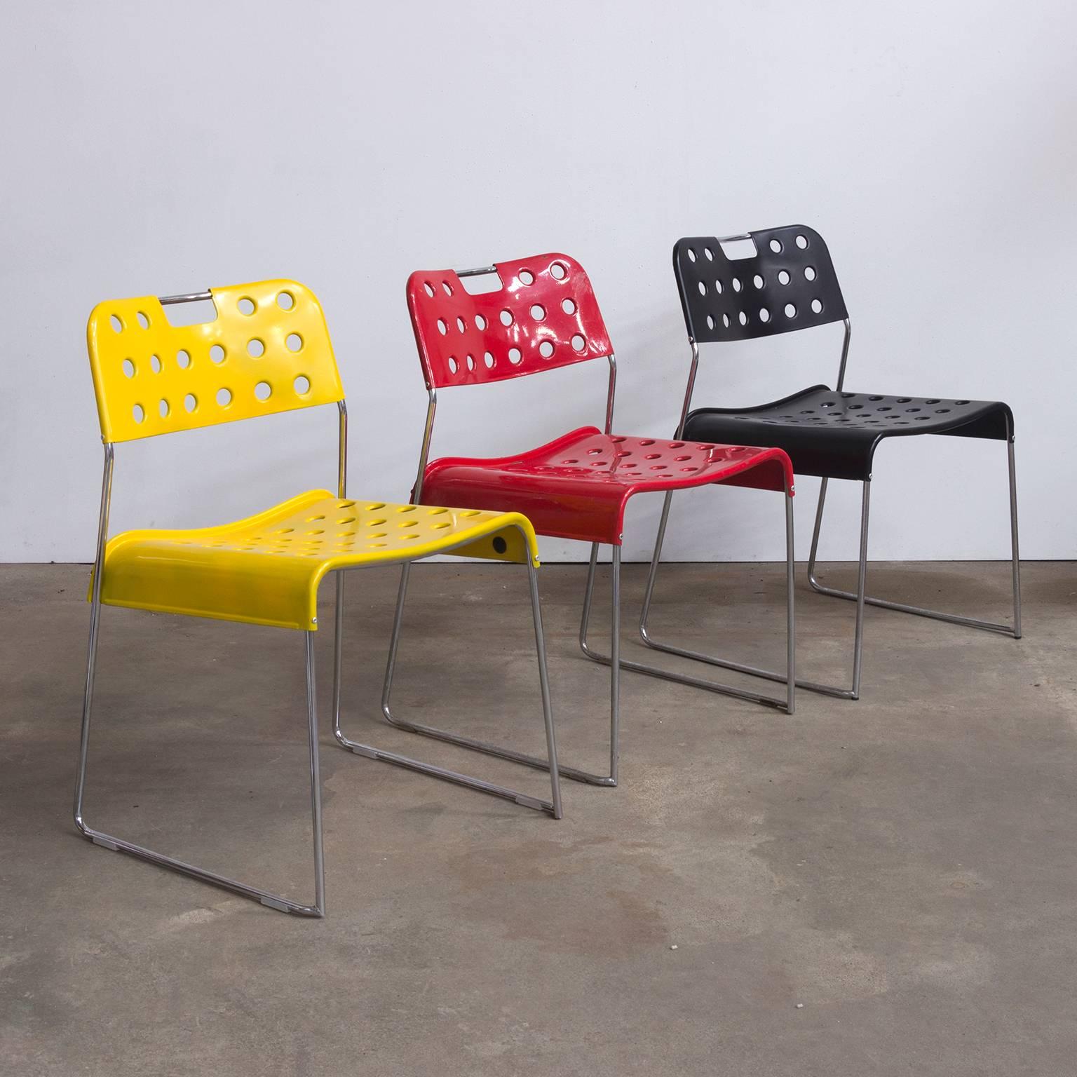 1971, Rodney Kinsman, Set of Rare Yellow Omstak Stacking Chairs For Sale 3