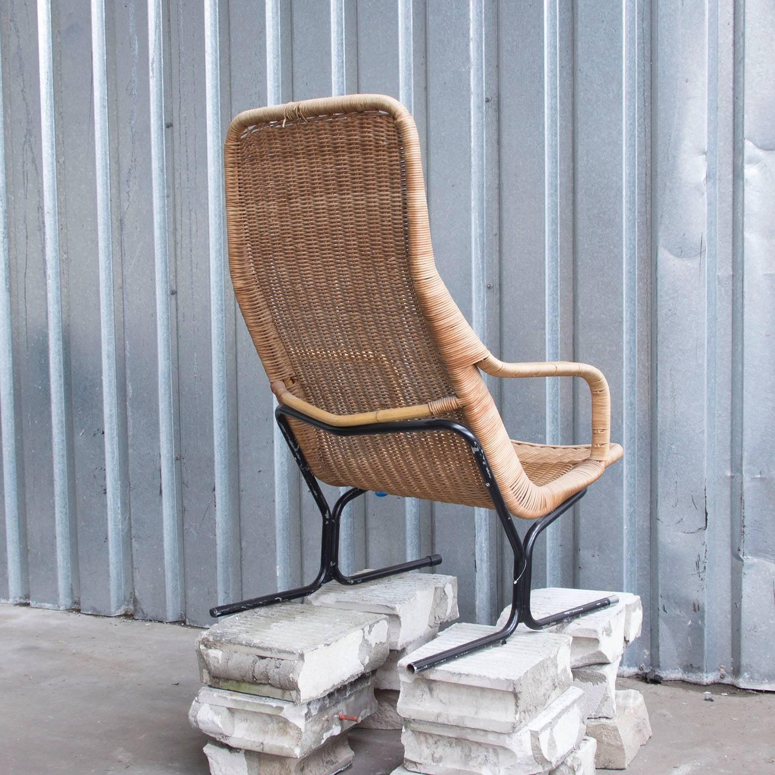 Mid-Century Modern 1961 Dirk Van Sliedrecht, Rare 514 Original Wicker Lounge Chair with Black Base 