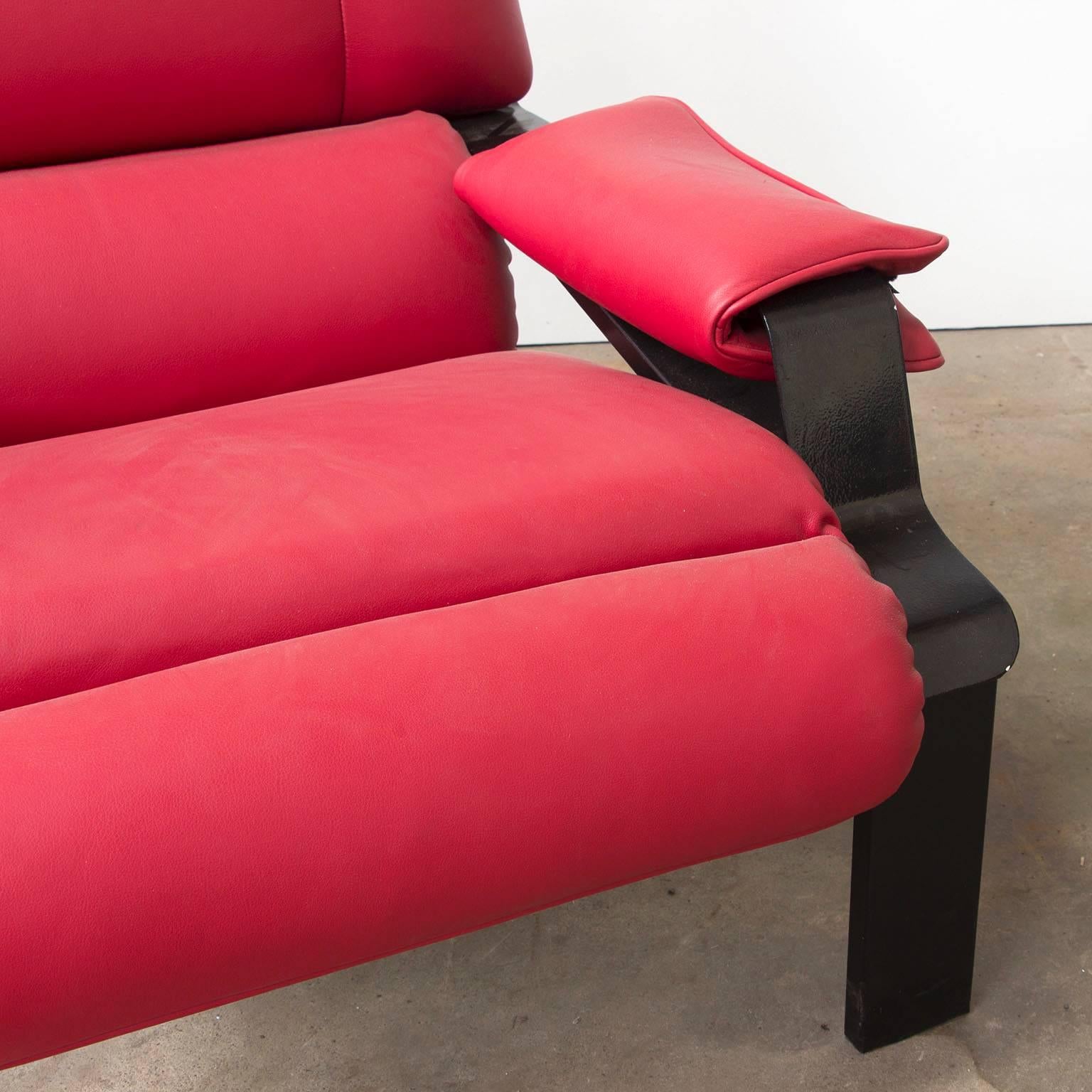 Mid-Century Modern 1964, Joe Colombo, Super Comfort Chair in Red Leather and Black Base for B-Line For Sale