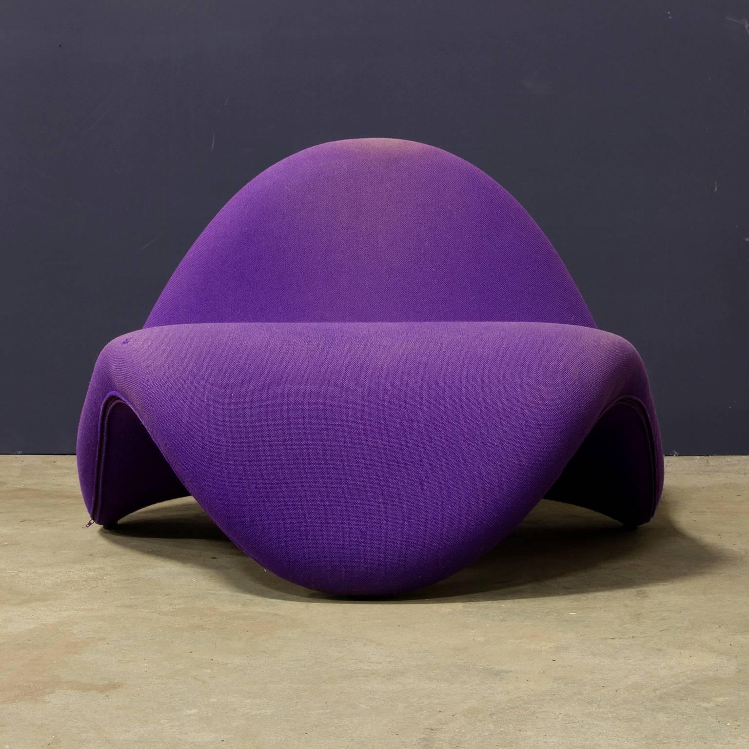Mid-Century Modern 1967, Pierre Paulin for Artifort, Original Early Tonus Purple Tongue Chair