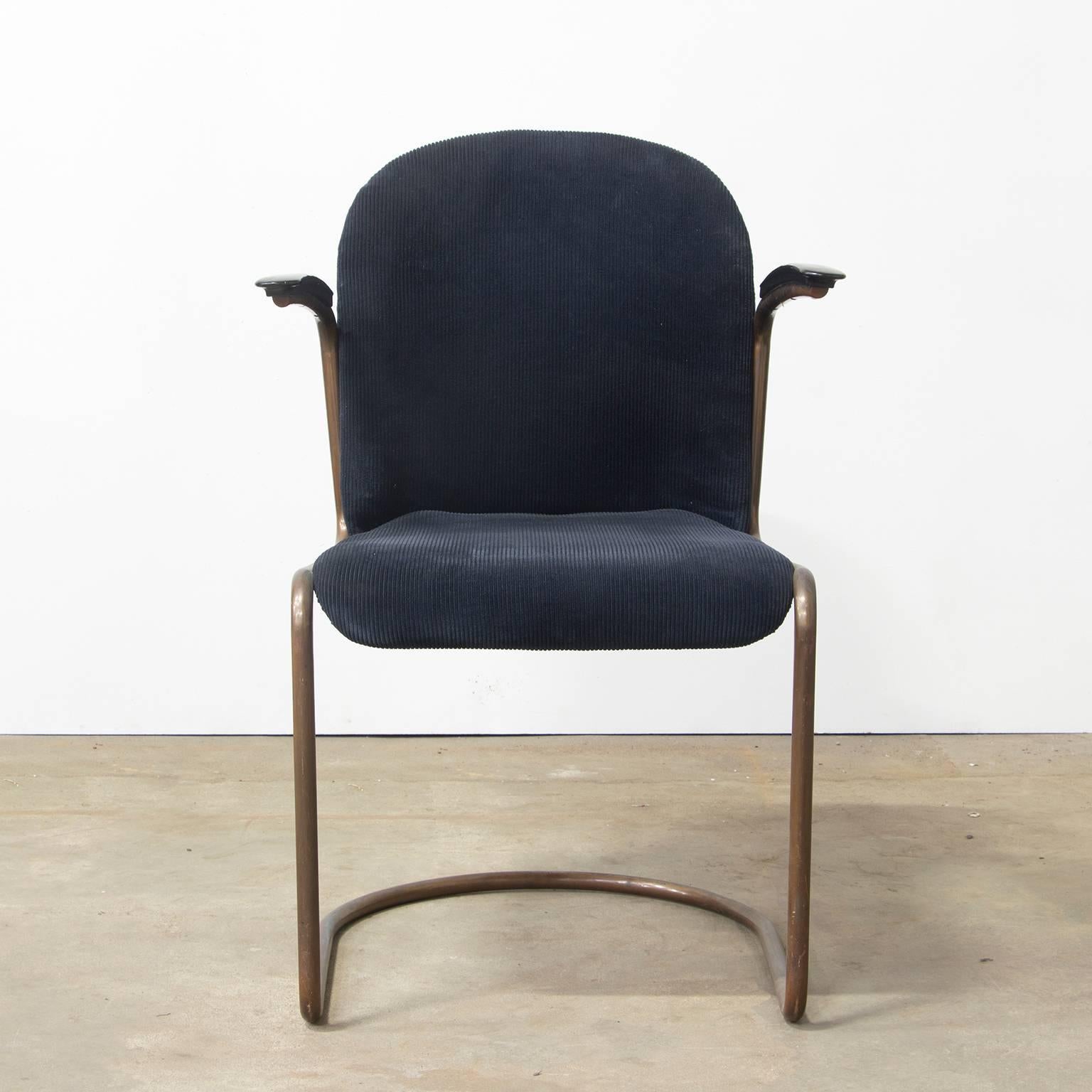 1935, W.H. Gispen for Gispen, Copper, 413R Side Chair in Blue Corduroi Fabric In Good Condition For Sale In Amsterdam IJMuiden, NL