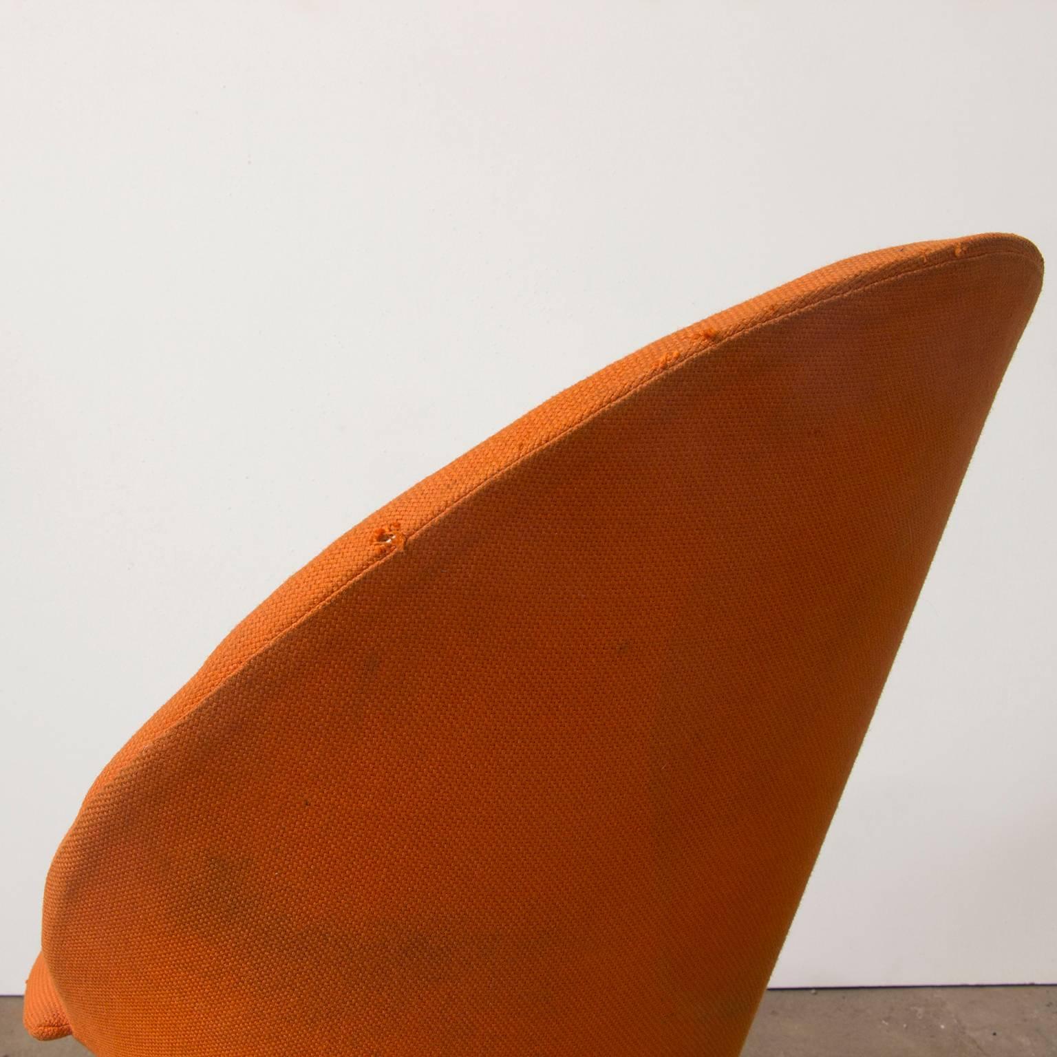 1958, Verner Panton for Rosenthal, Cone Chair in Original Orange Linen Fabric In Fair Condition In Amsterdam IJMuiden, NL