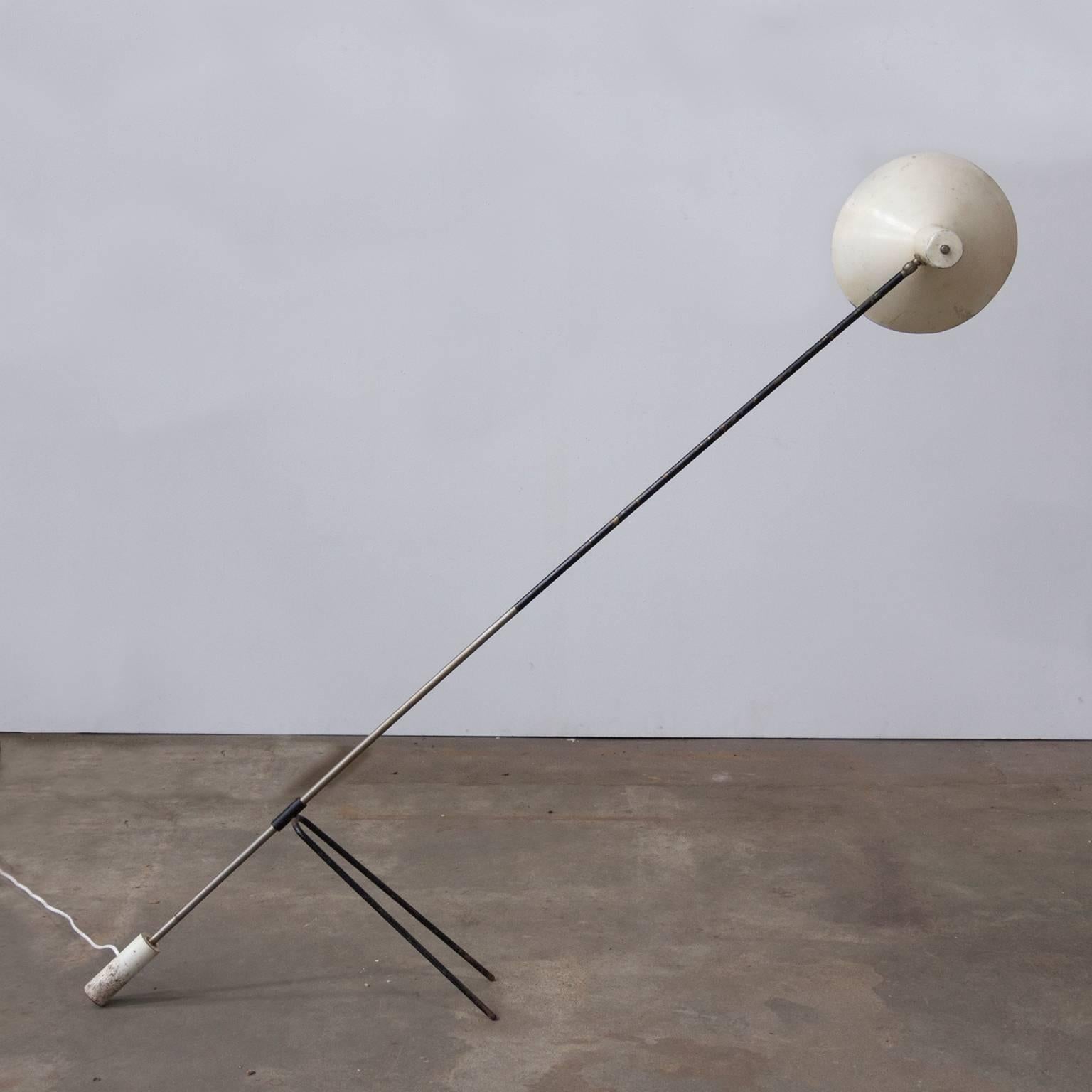 Very Rare, Elegant and Adjustable Vintage Floor Lamp, circa 1960 (Moderne der Mitte des Jahrhunderts)
