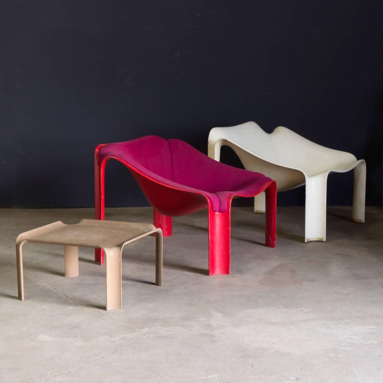 1963, Pierre Paulin, F303 Lounge Chair in Red with Upholstery for