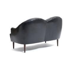Two-Seater Sofa with Button-Fitted Black Leather