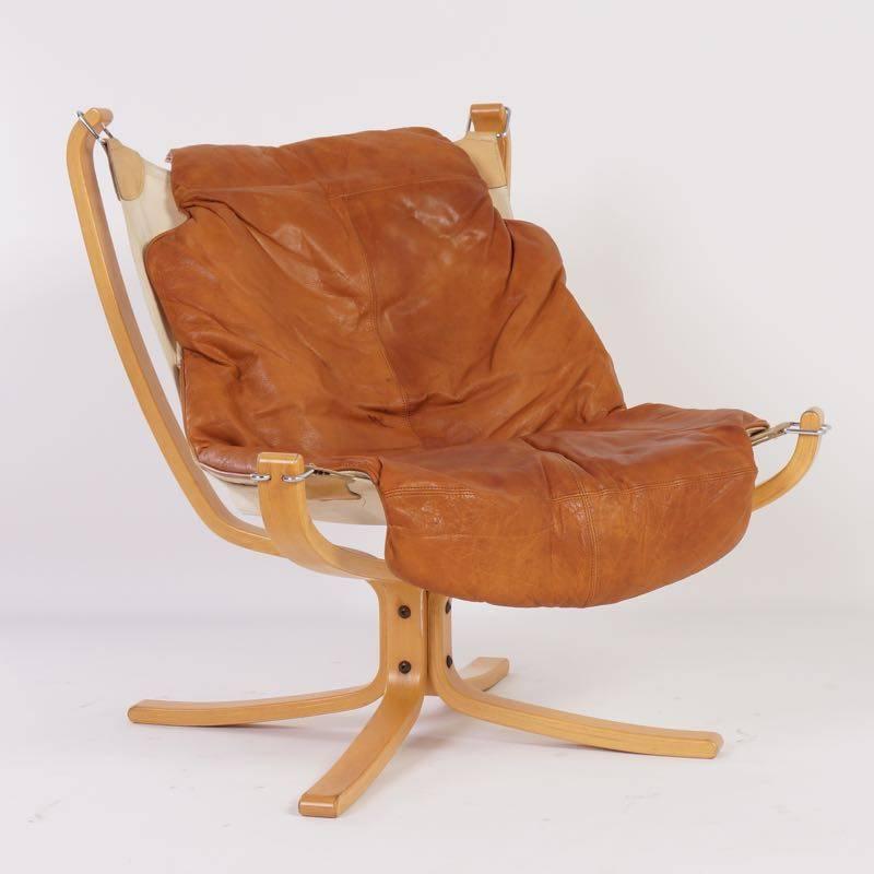 Scandinavian Modern 1970s Sigurd Ressel Falcon Chair with Footstool