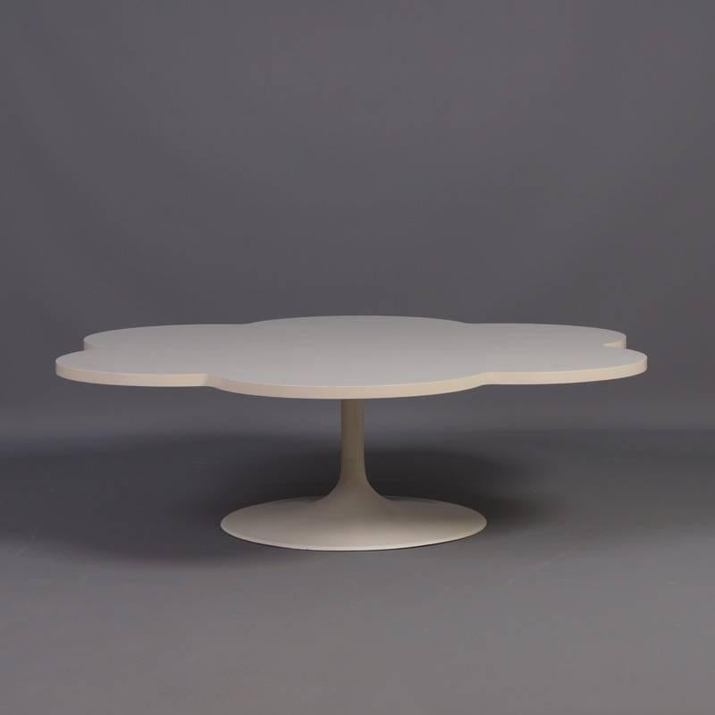 Mid-Century Modern White Flower Table Model 826 by Kho Liang for Artifort, 1960s