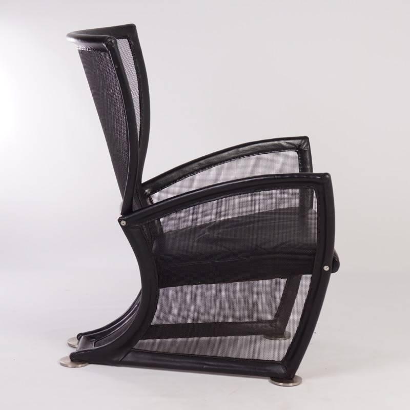 Mid-Century Modern 1980s Lounge Chair with Ottoman ‘Privè’ by Paolo Nava for Arflex For Sale