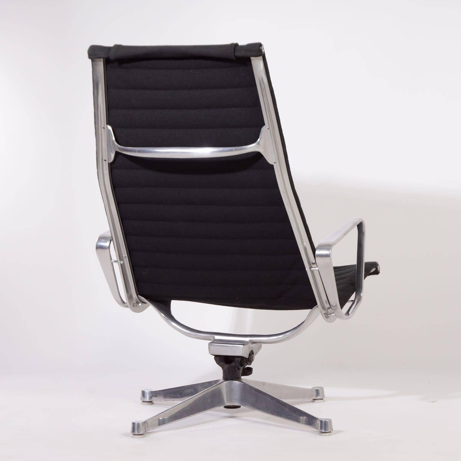 EA124 Lounge Chair by Charles and Ray Eames for Herman Miller, 1958 In Good Condition For Sale In Berkel en Rodenrijs, NL