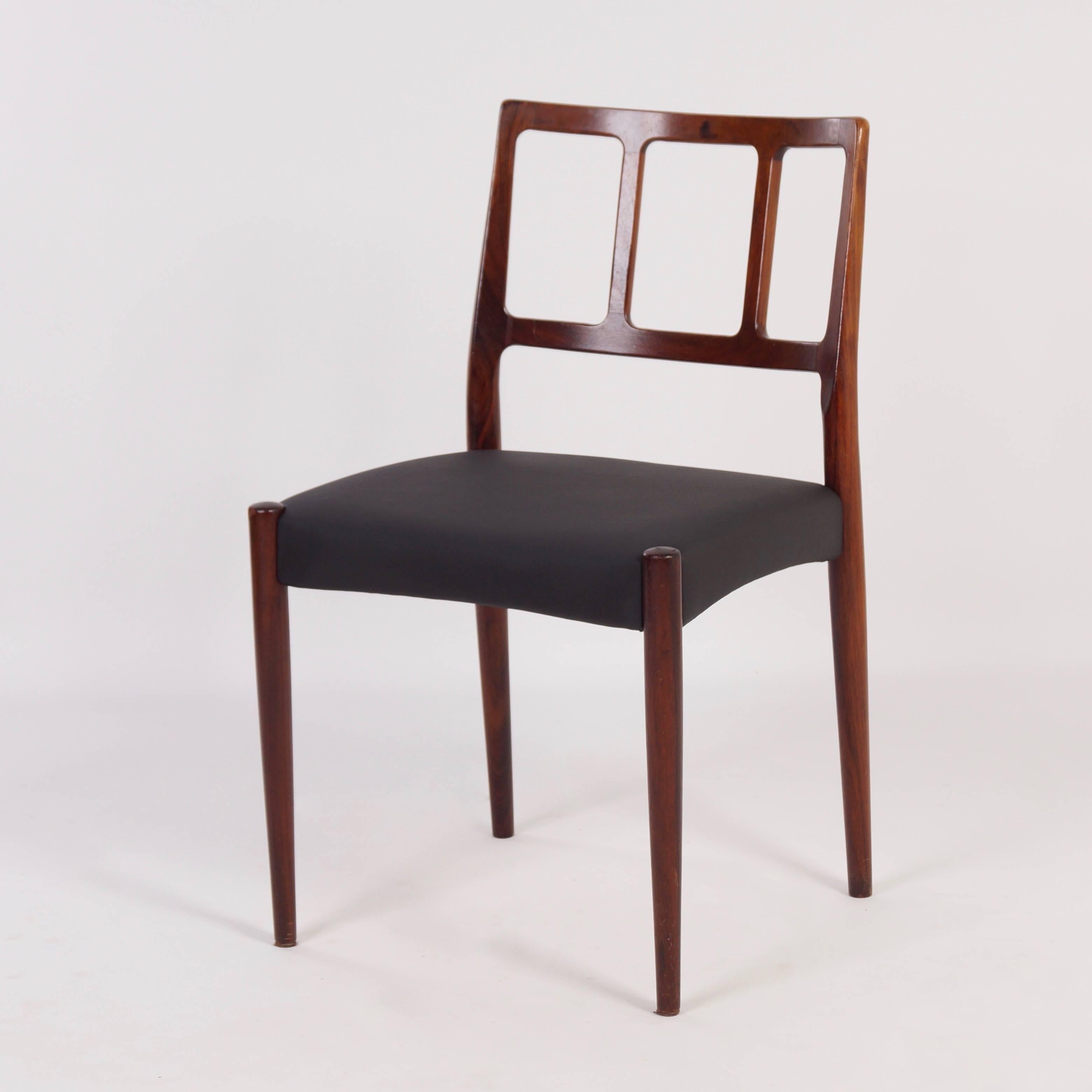 Set of Dining Chairs by Johannes Andersen for Uldum Møbelfabrik, 1960s For Sale 1