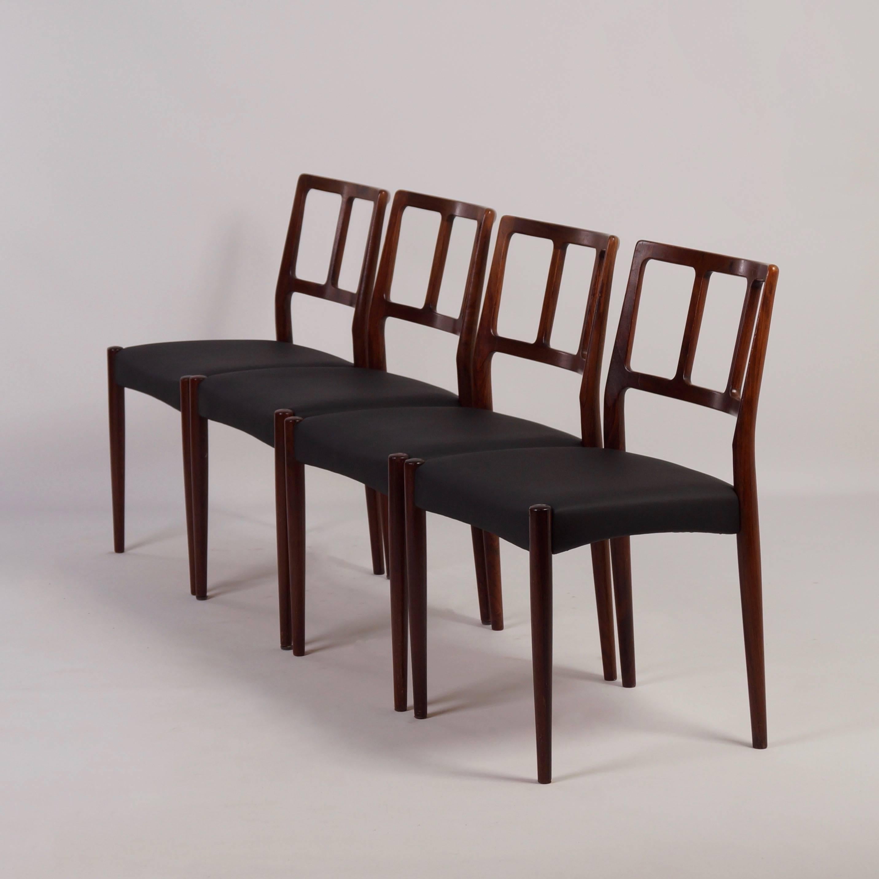 Danish Set of Dining Chairs by Johannes Andersen for Uldum Møbelfabrik, 1960s For Sale