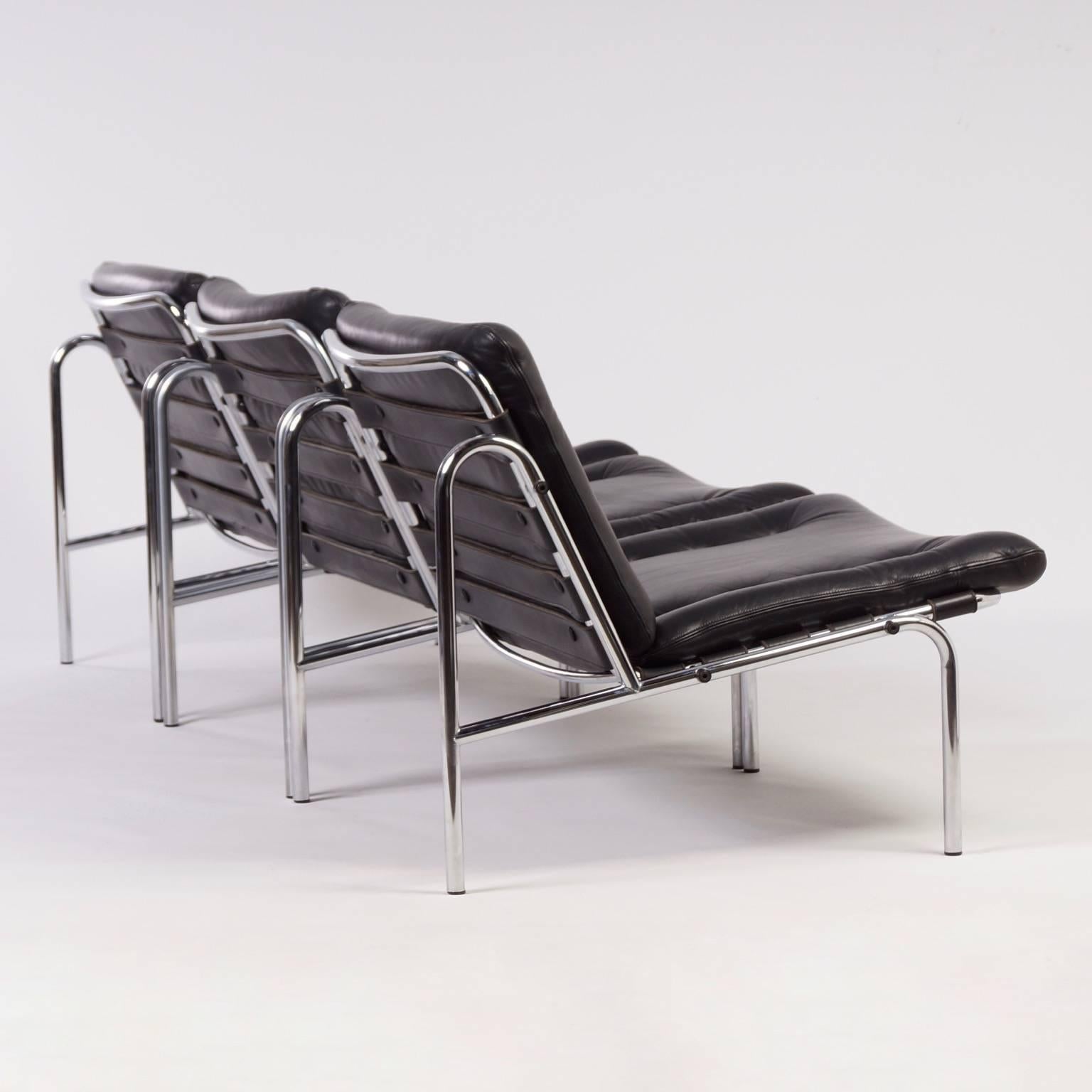 Osaka Easy Chairs Model SZ077 / Nagoya 1 by Martin Visser for ‘T-Spetrum, Ca. 19 For Sale 1