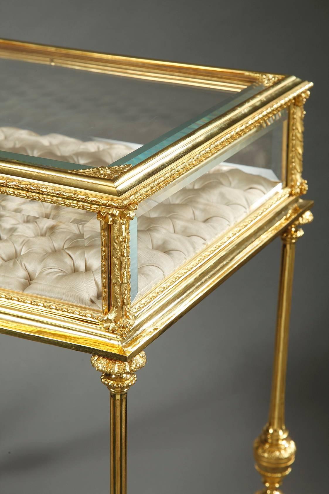 Gilt Bronze and Glass Napoleon III Display Case in Neoclassical Taste 1
