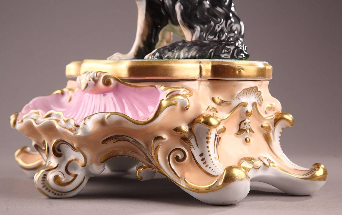 Paris Porcelain Inkstand Decorated with Sitting Dog 4
