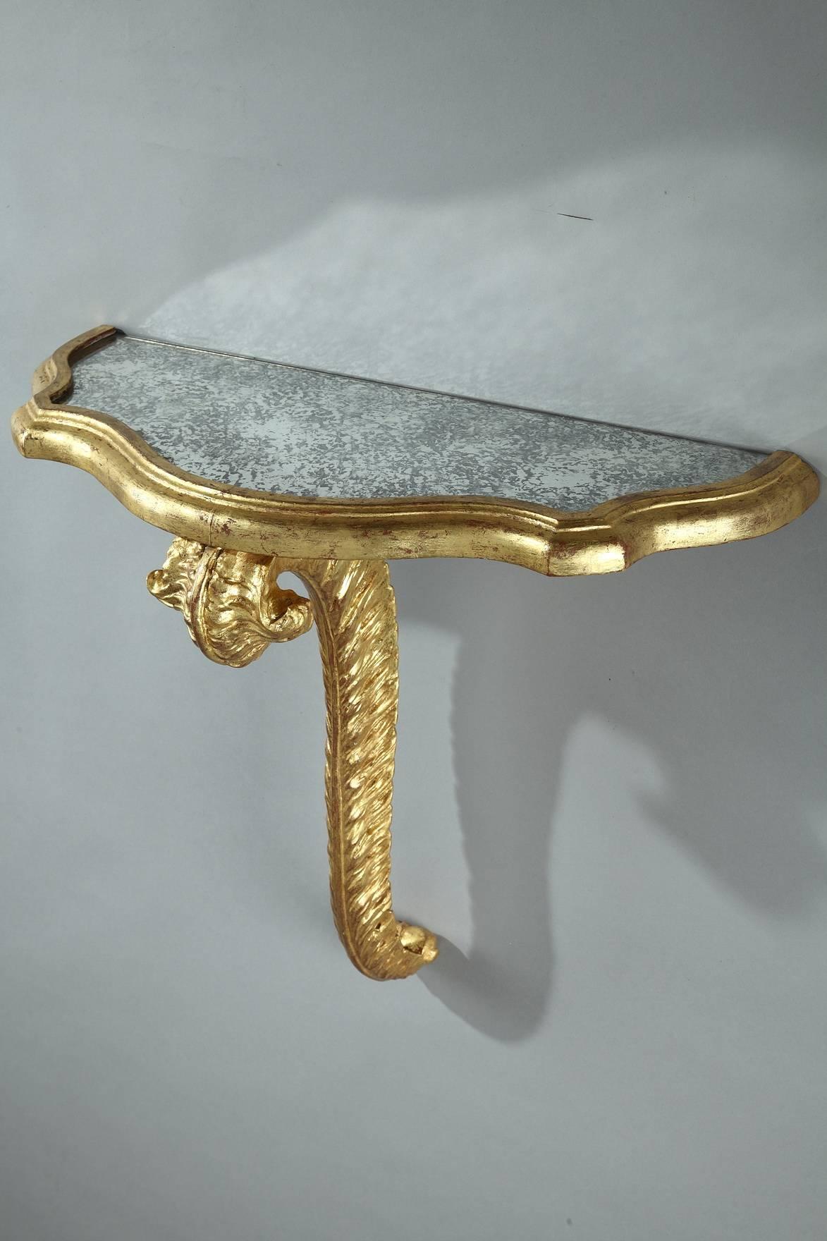 Mid-20th Century Pair of Small Giltwood Consoles