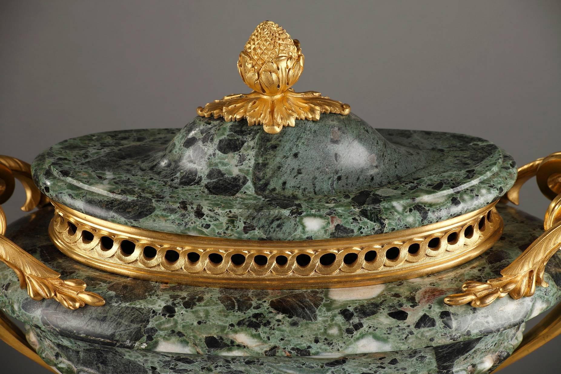 19th Century Green Marble Incense Holder Signed Eugene Hazart, Paris 2