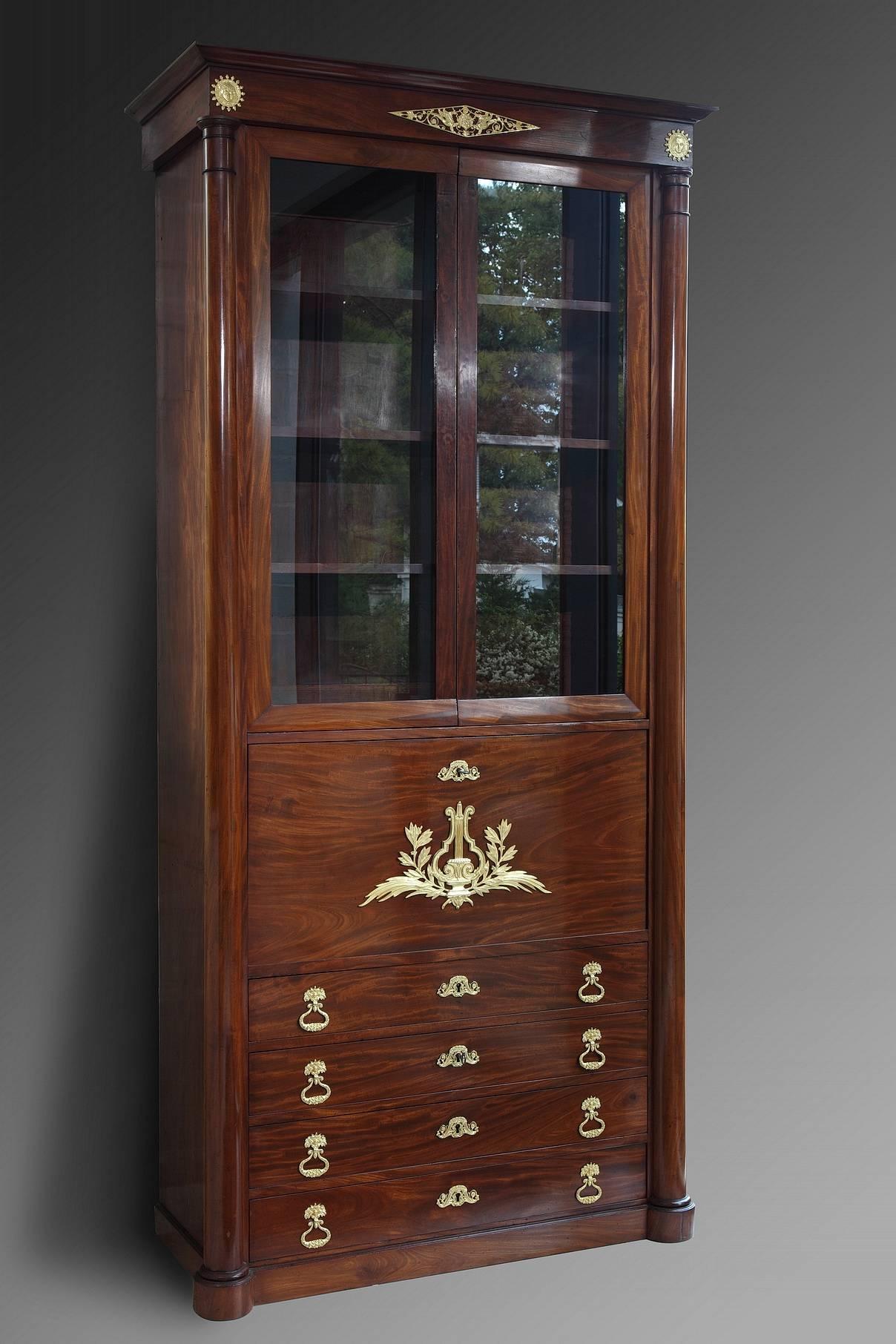 Early 19th Century Empire Mahogany Secretary Desk In Good Condition In Paris, FR