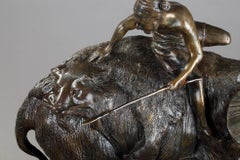 Bronze Sculpture Lion Hunting by Antonio Amorgasti ‘Italien, 1880-1942’