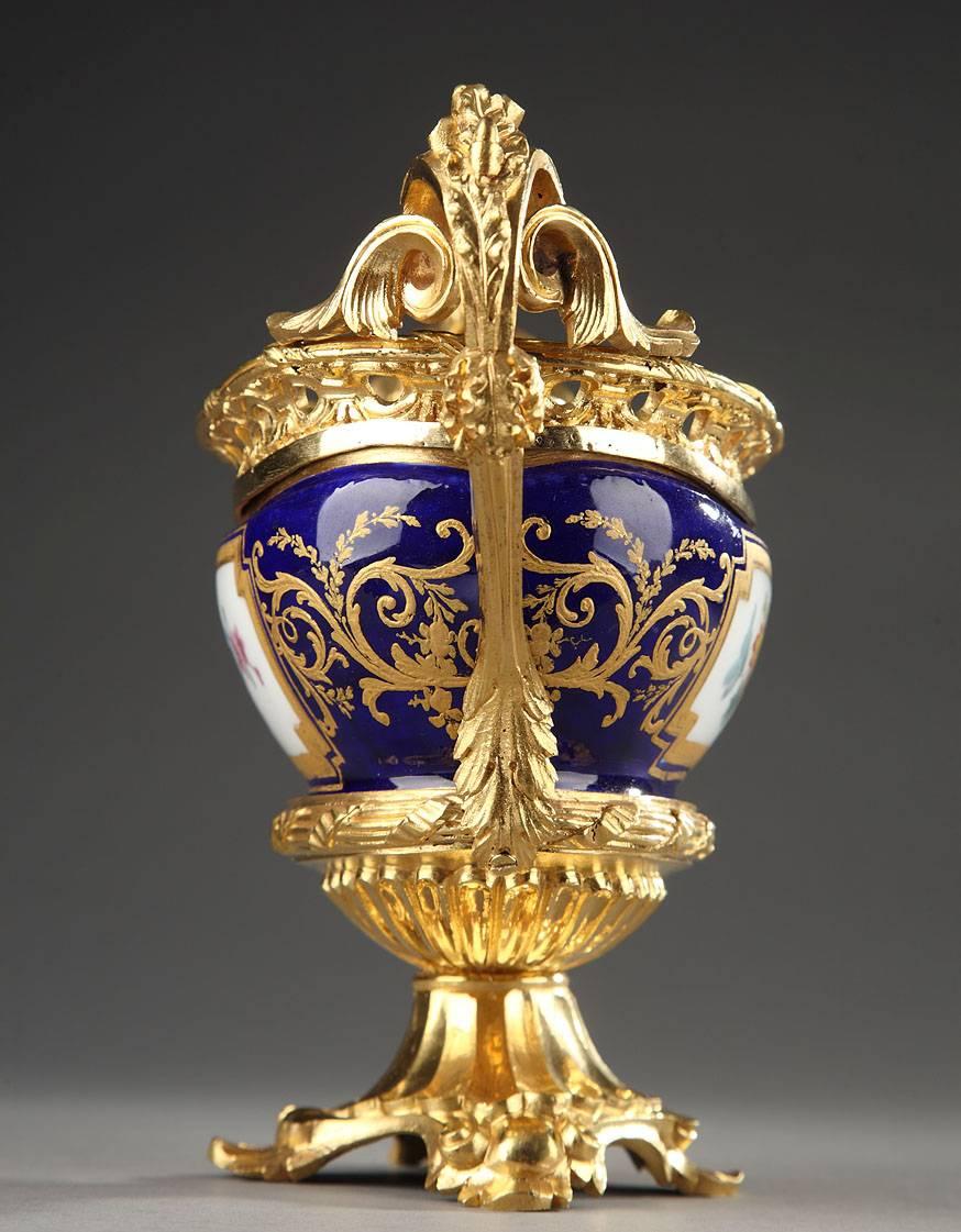 Louis XV Rare 18th Century Gilt Bronze-Mounted Sèvres Porcelain Inkstand