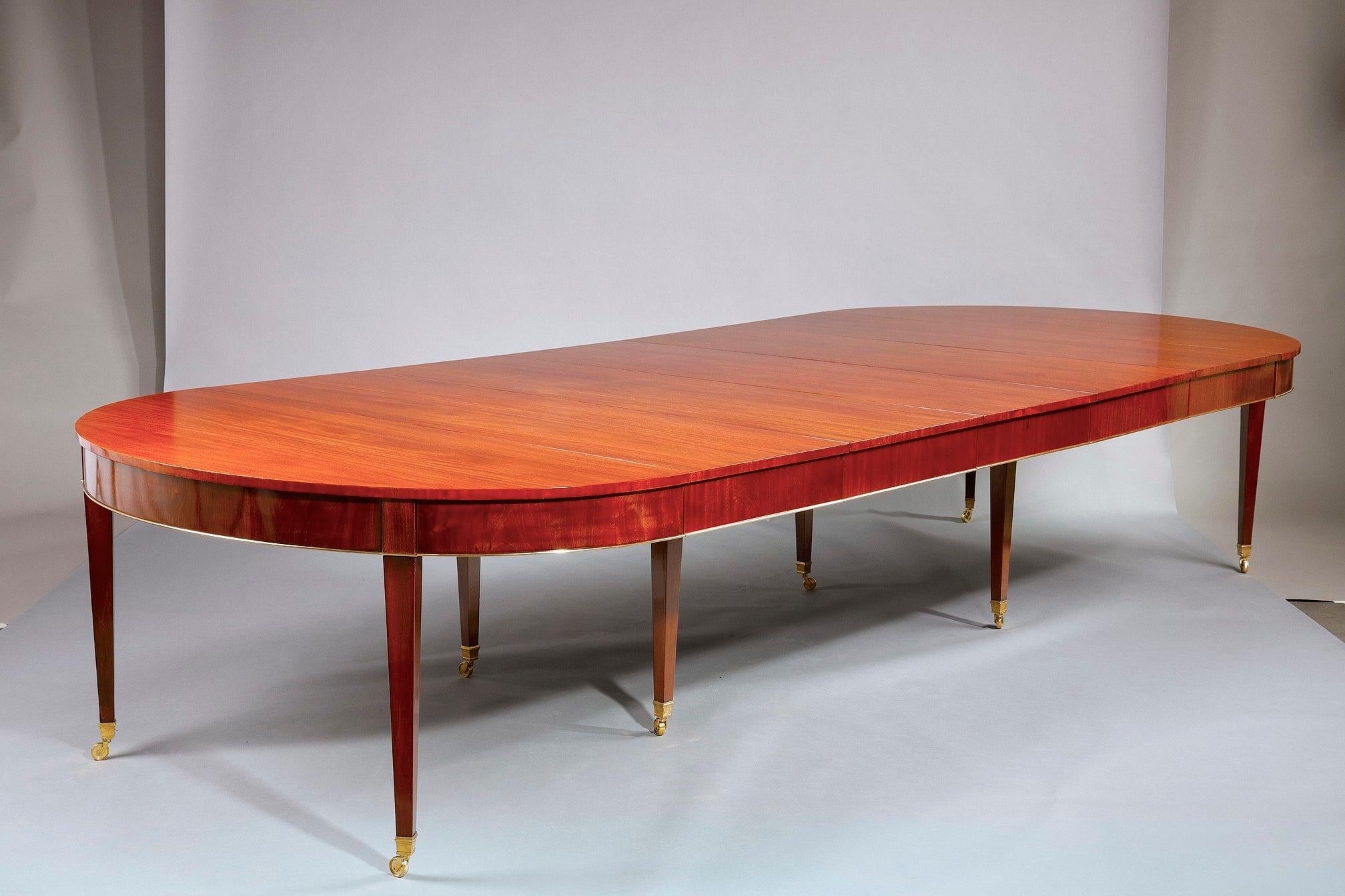 Mahogany Very large mahogany dining table from the 19th century For Sale
