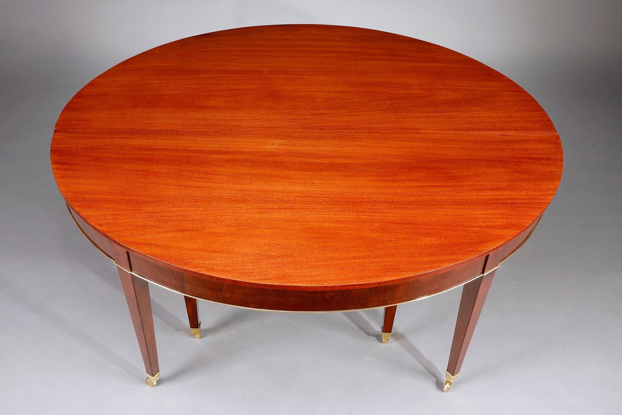 Very large mahogany dining table from the 19th century For Sale 5