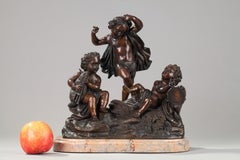 Gruppo scultoreo in bronzo della fine del XIX secolo, con amorini che suonano