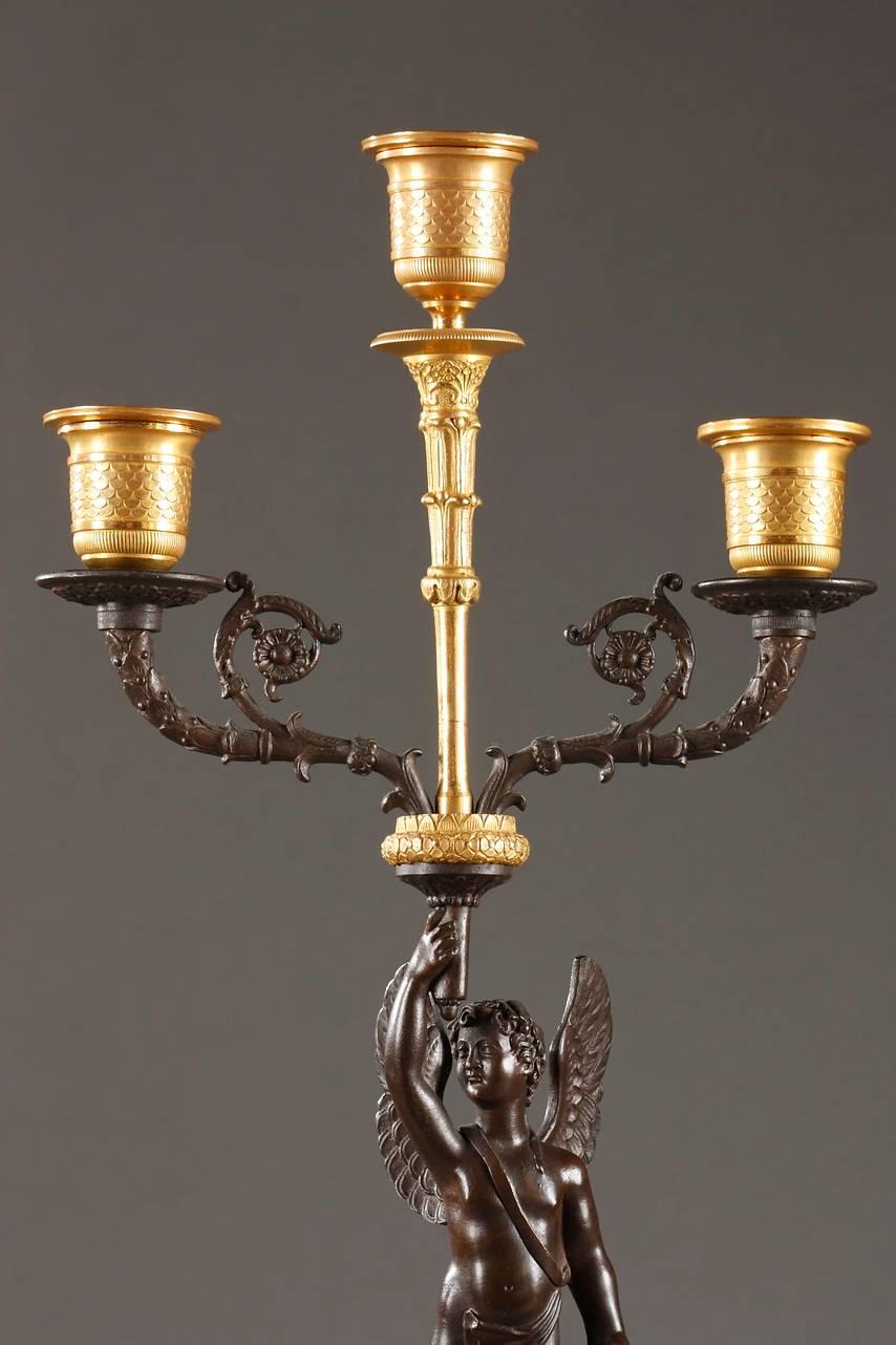 Pair of Early 19th Century Candelabras in Gilded and Patinated Bronze In Good Condition In Paris, FR