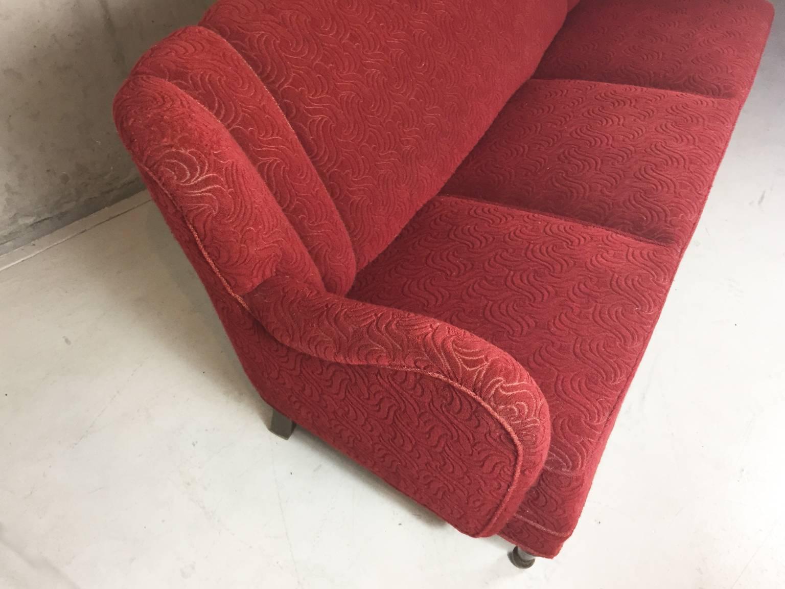 Mid-Century Modern Danish 1950s Three-seat sofa, with red patterned original upholstery For Sale