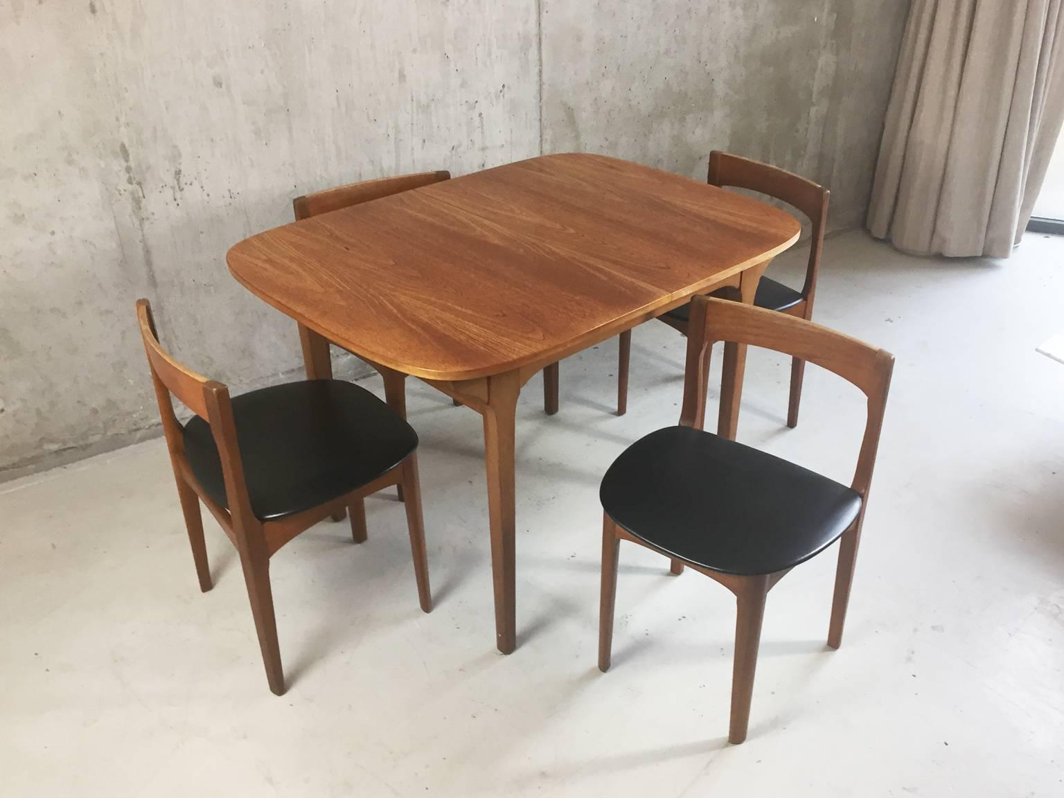 Mid-Century Modern 1970s Mid-Century Dining Set, Nathan Furniture, Extendable Table and four Vinyl